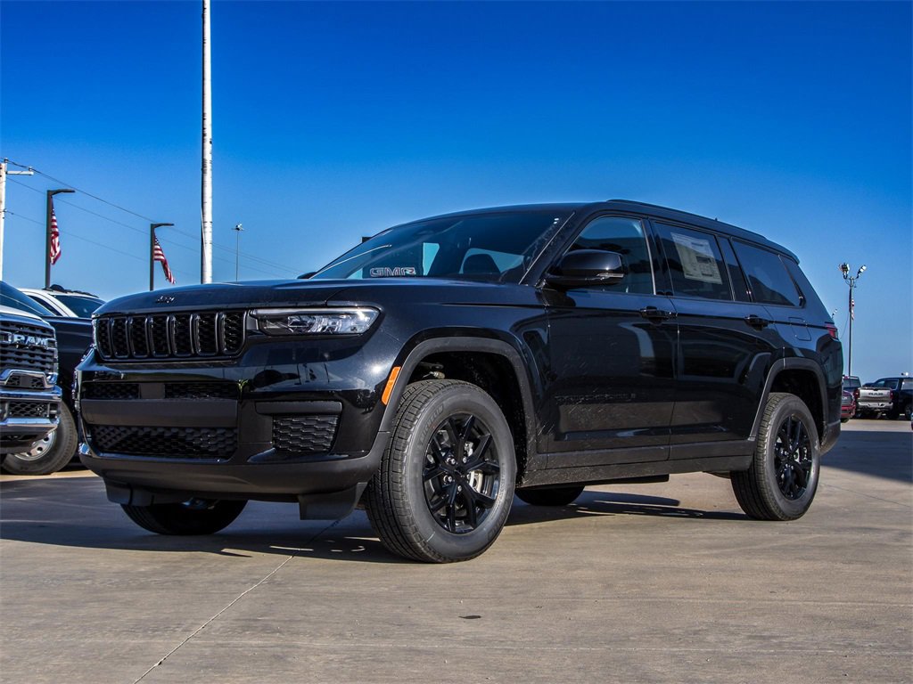 Used 2025 Jeep Grand Cherokee L Altitude image 5