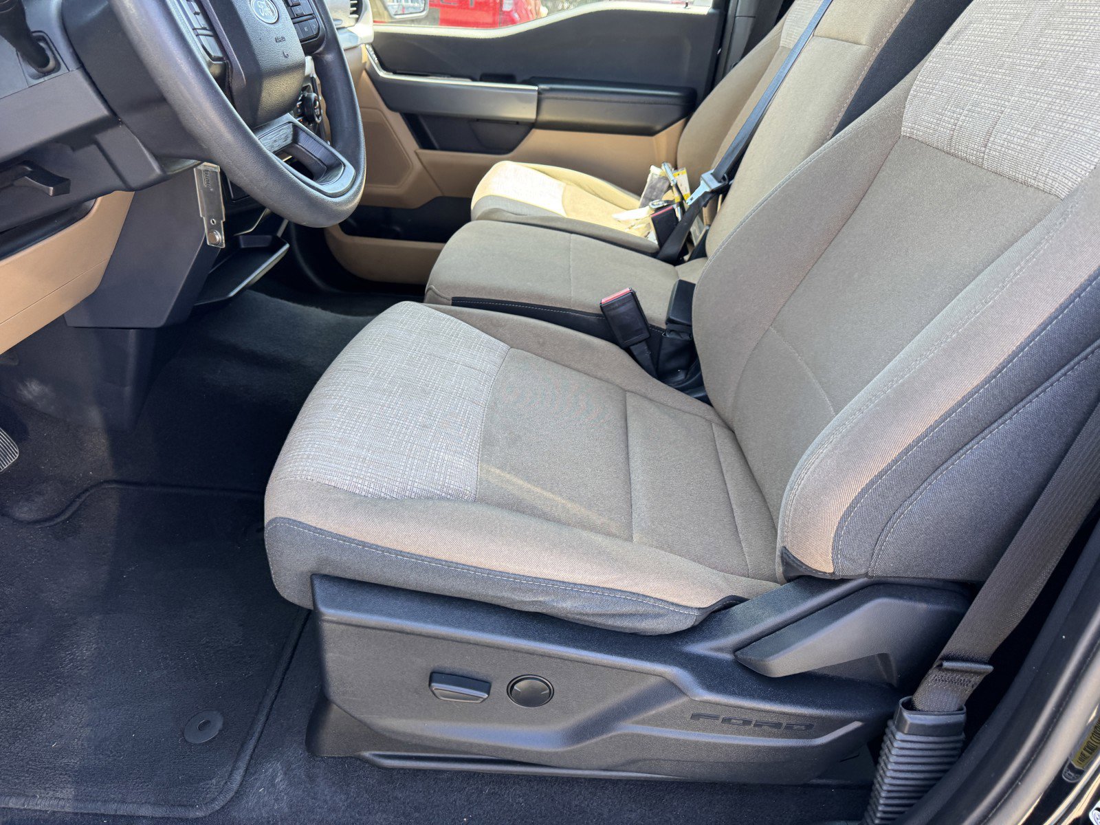 Used 2023 Ford F150 XLT AWD/4WD image 18