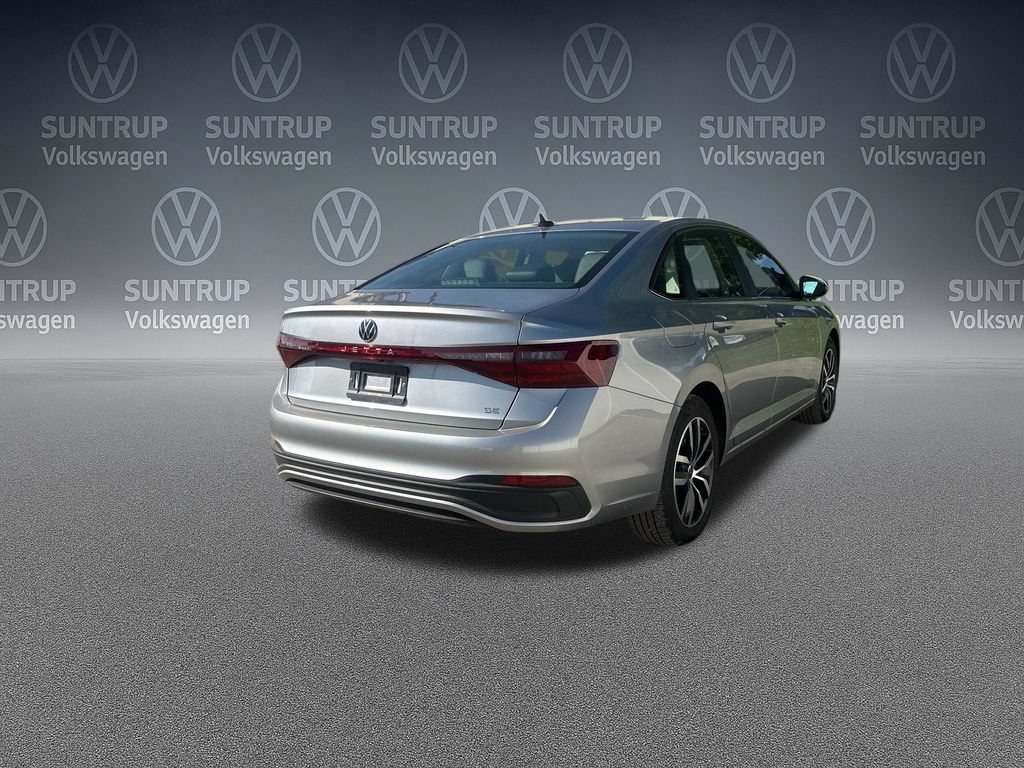 Used 2025 Volkswagen Jetta SE w/ Sunroof Package FWD image 39