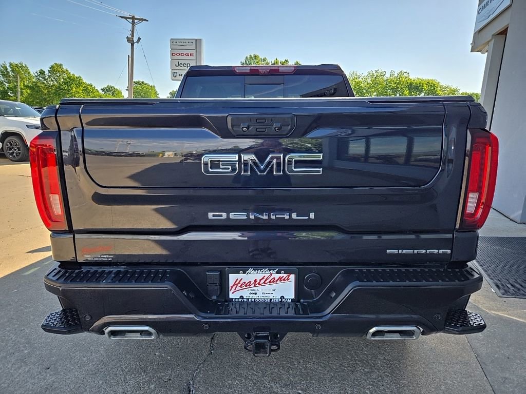Used 2022 GMC Sierra 1500 Denali Ultimate AWD/4WD image 11