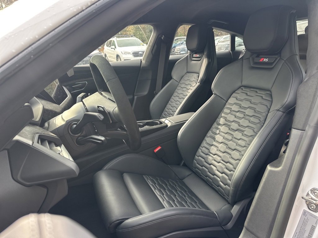 New 2026 Audi RS e-tron GT performance image 20