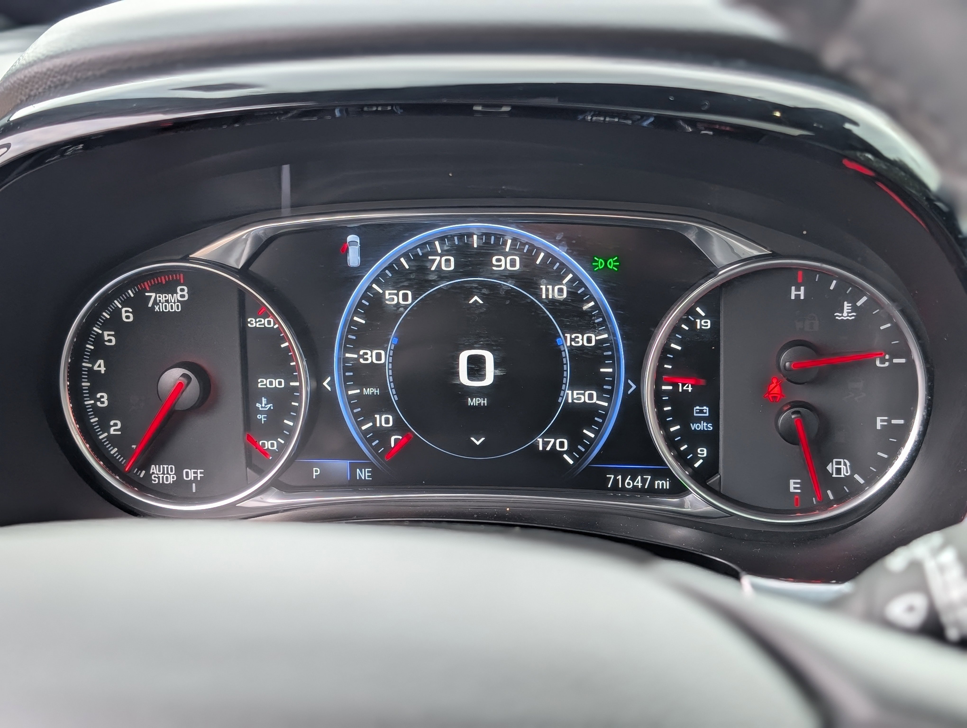 Used 2023 Chevrolet Traverse Premier image 18