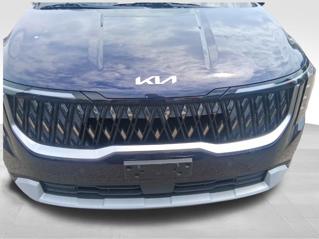 Certified 2026 Kia Carnival FWD image 15