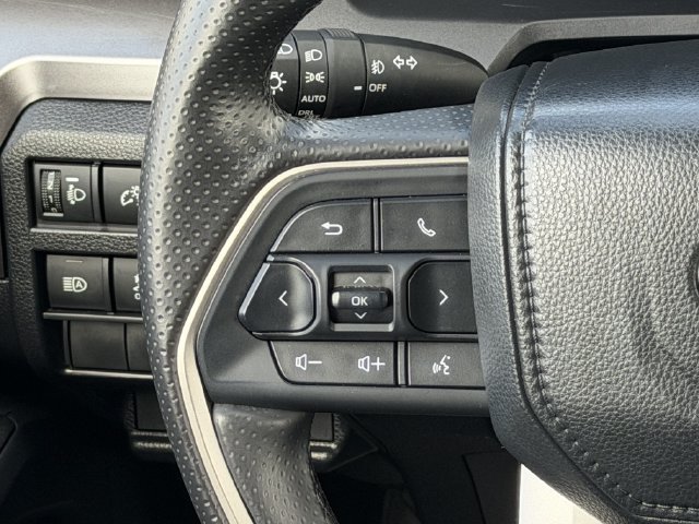 Certified 2025 Toyota 4Runner SR5 AWD/4WD image 15