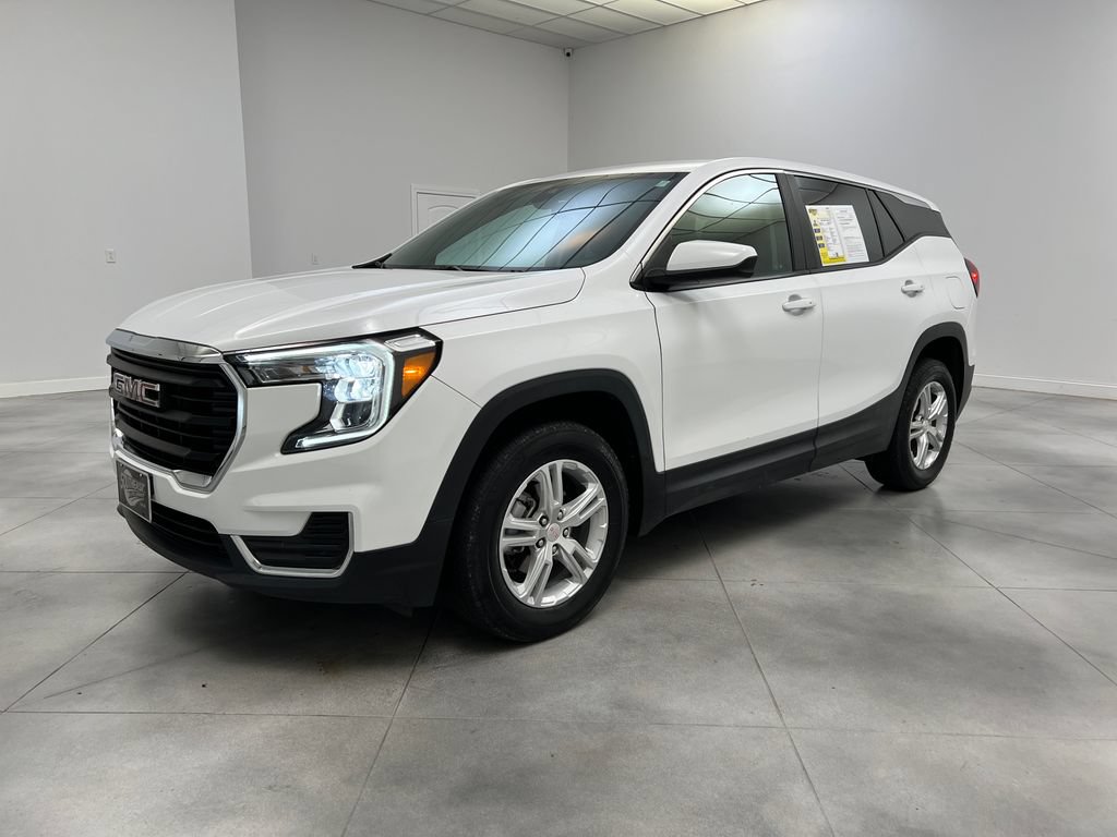 Used 2024 GMC Terrain SLE AWD/4WD image 4