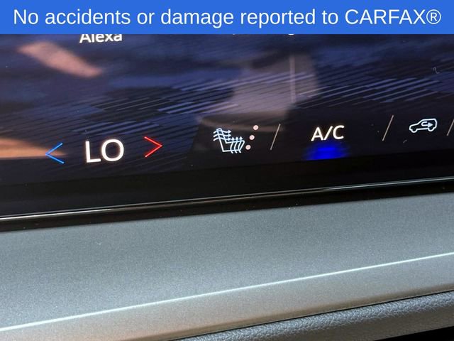 Certified 2025 Chevrolet Traverse LT w/ Midnight/Sport Edition FWD image 30