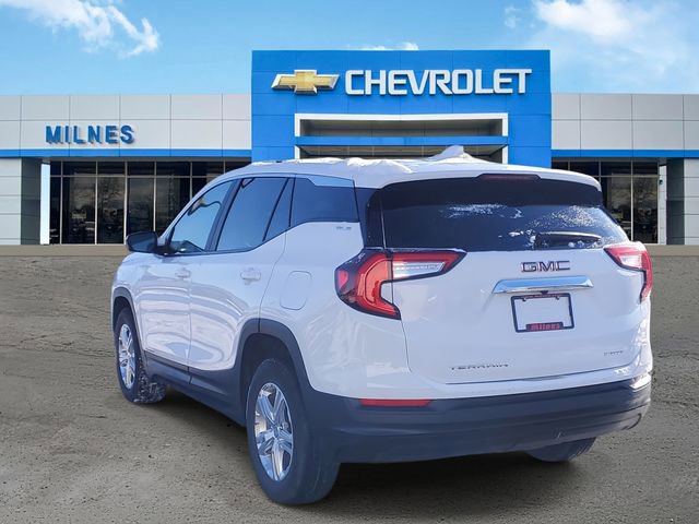 Certified 2024 GMC Terrain SLE image 3