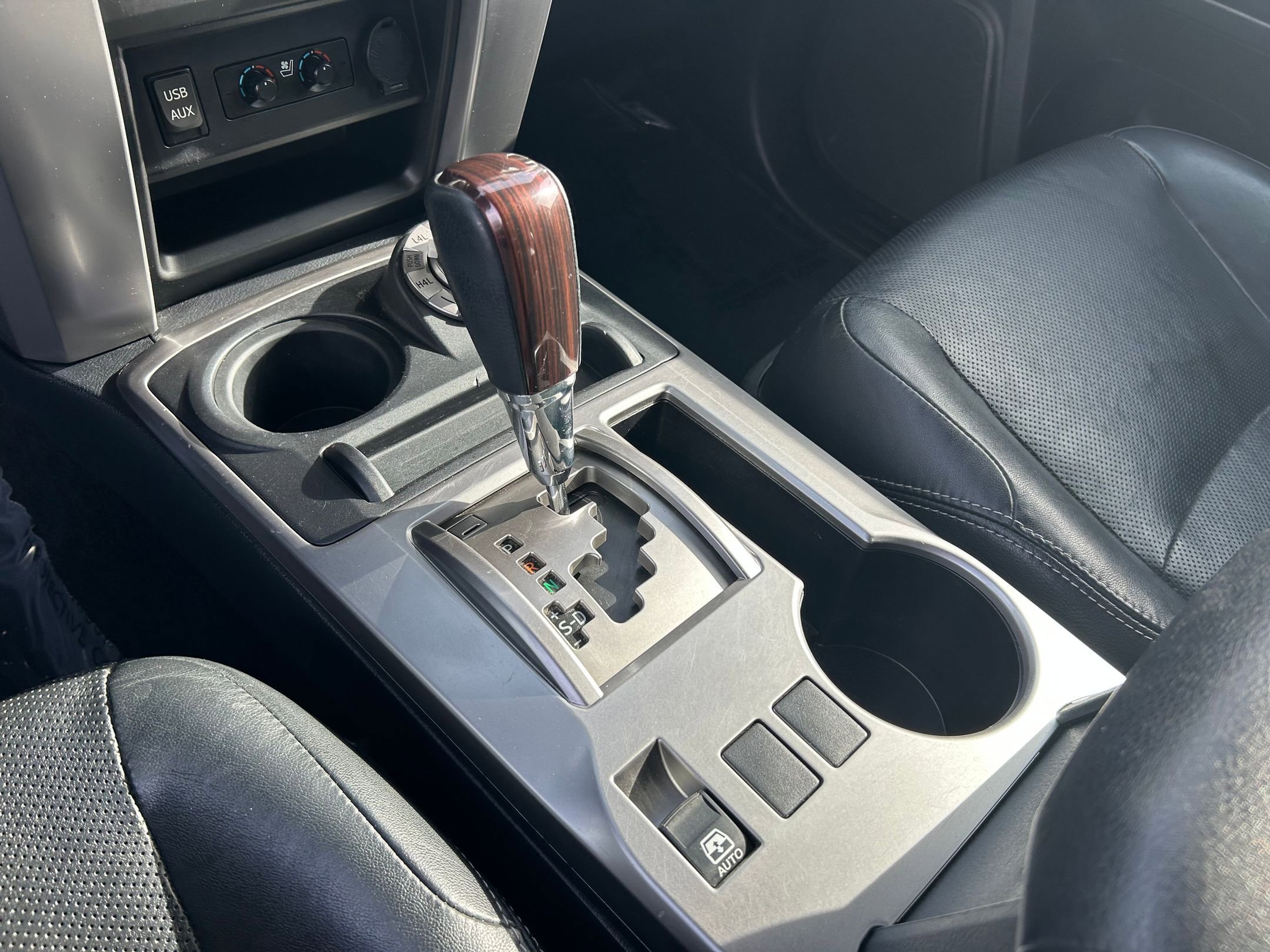 Used 2017 Toyota 4Runner Limited AWD/4WD image 19