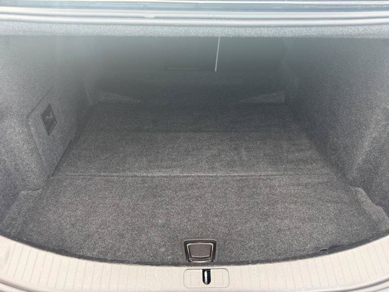 Used 2013 Cadillac XTS Premium AWD/4WD image 25