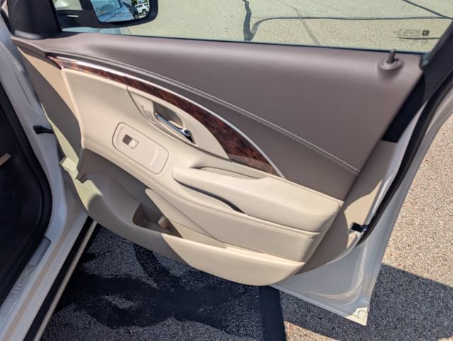 Used 2014 Buick LaCrosse Leather FWD image 4