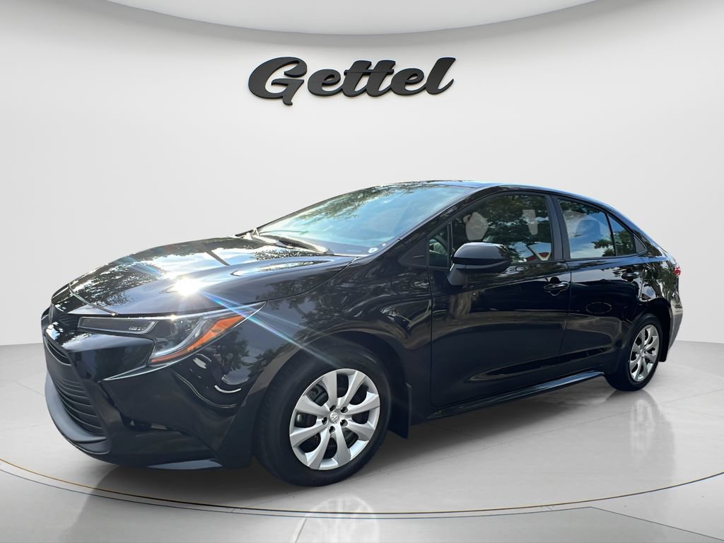 Certified 2026 Toyota Corolla LE FWD image 1