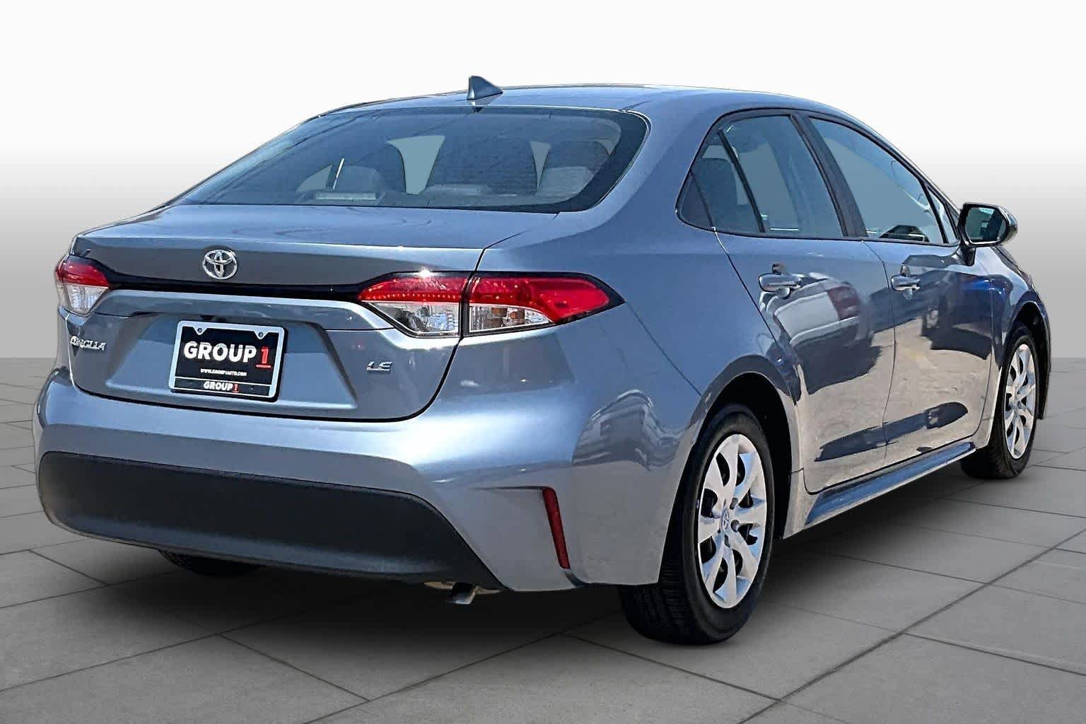 Used 2024 Toyota Corolla LE FWD image 13