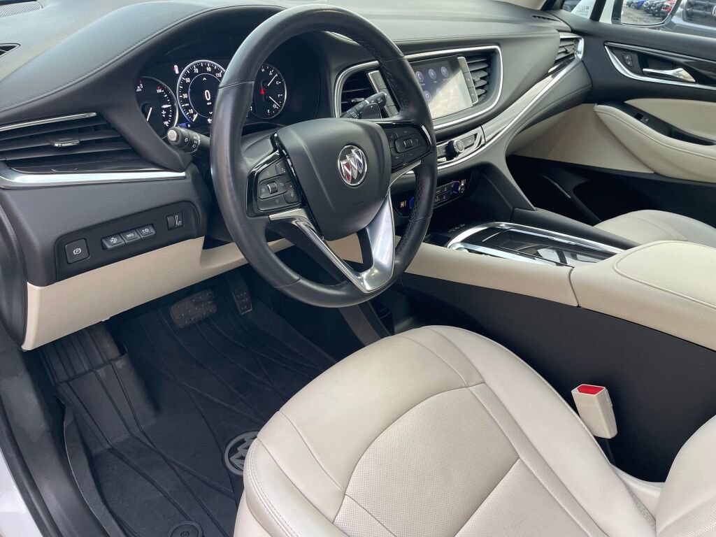 Used 2023 Buick Enclave Premium AWD/4WD image 5