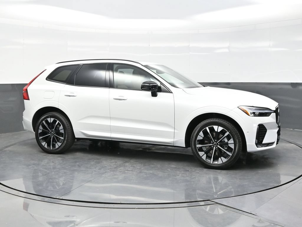 New 2026 Volvo XC60 B5 Plus w/ Climate Package AWD/4WD image 8