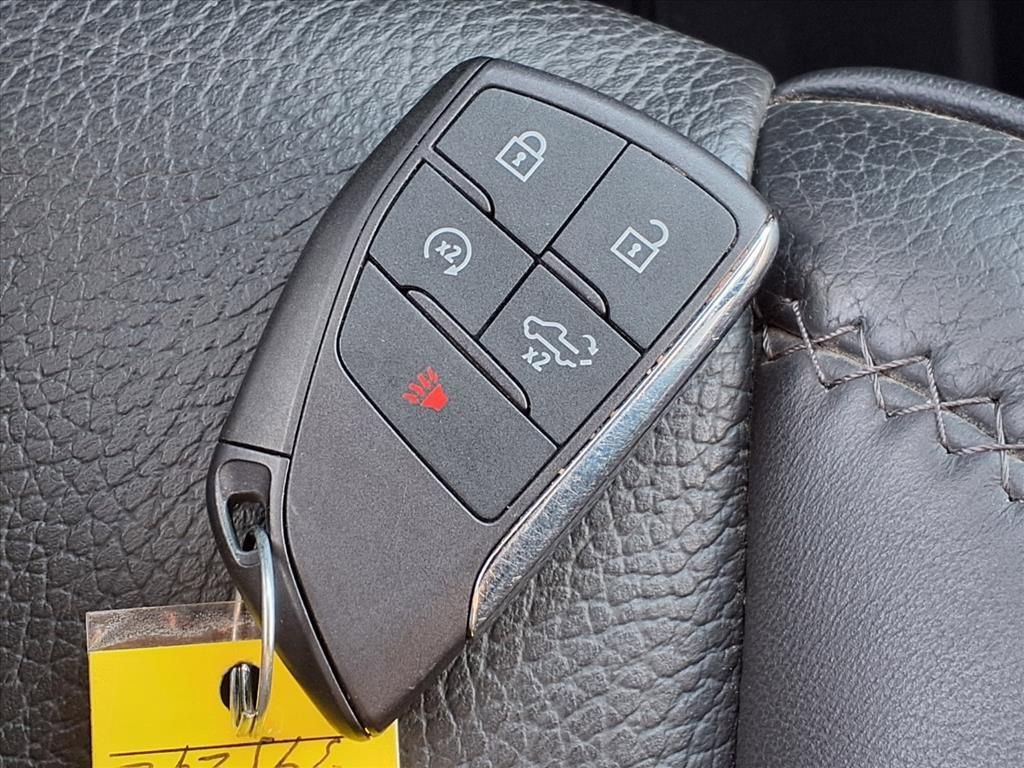 Used 2024 GMC Sierra 3500 Denali w/ Denali Reserve Package image 17