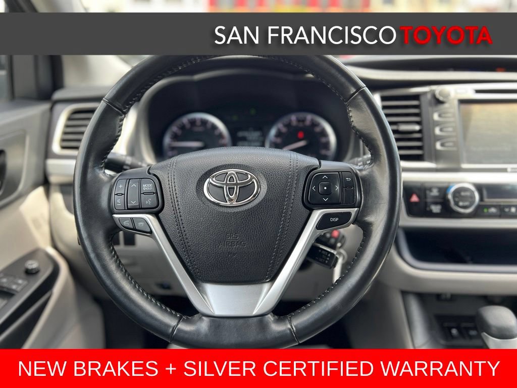 Certified 2016 Toyota Highlander Plus AWD/4WD image 31