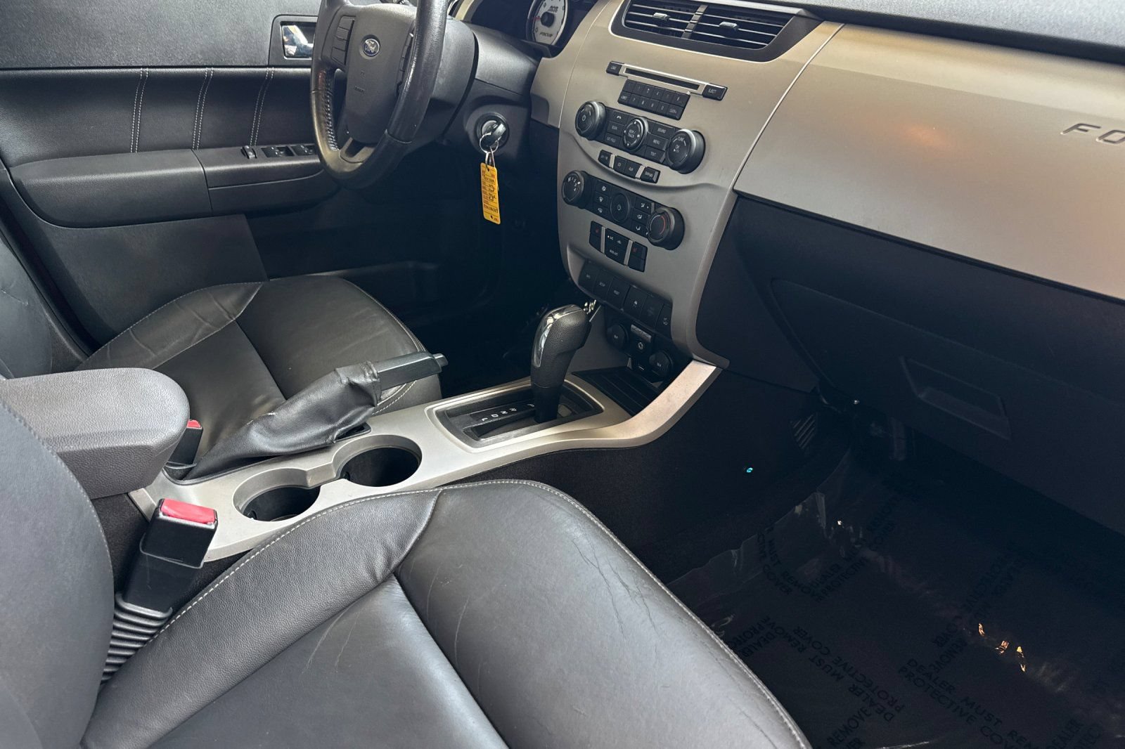 Used 2010 Ford Focus SEL FWD image 15