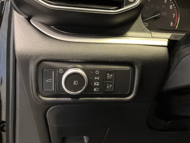 Used 2022 Ford Explorer XLT image 26