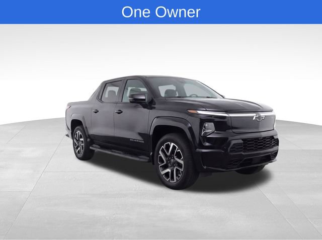 Used 2024 Chevrolet Silverado EV RST image 4