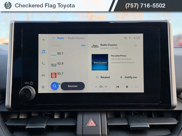 Used 2024 Toyota RAV4 XLE FWD image 16