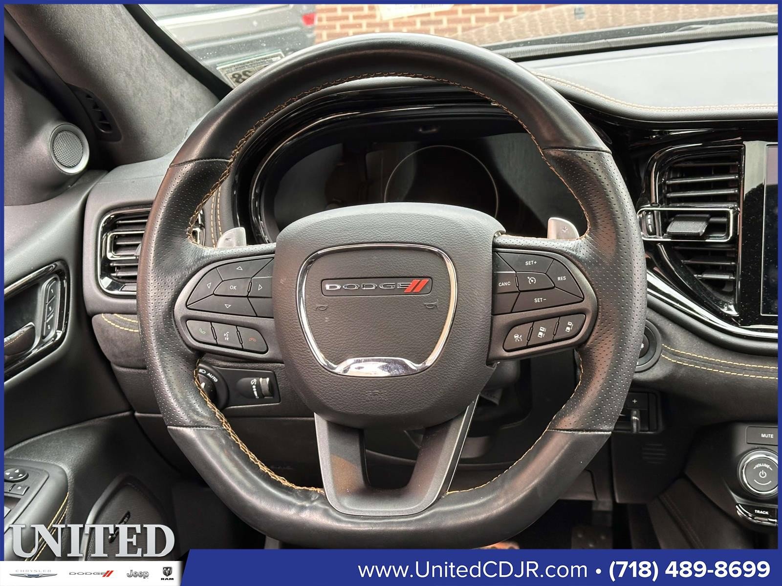 Used 2023 Dodge Durango R/T w/ Hemi Orange Plus Package image 22