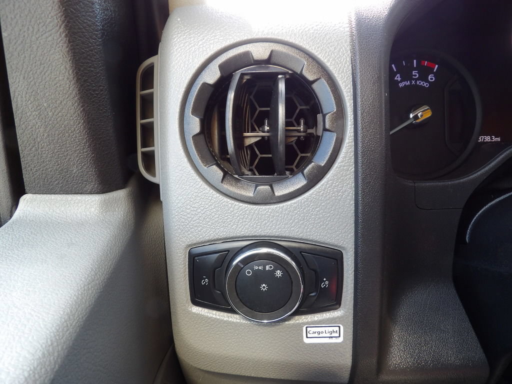 Used 2021 Ford E-350 and Econoline 350 Super Duty RWD image 18