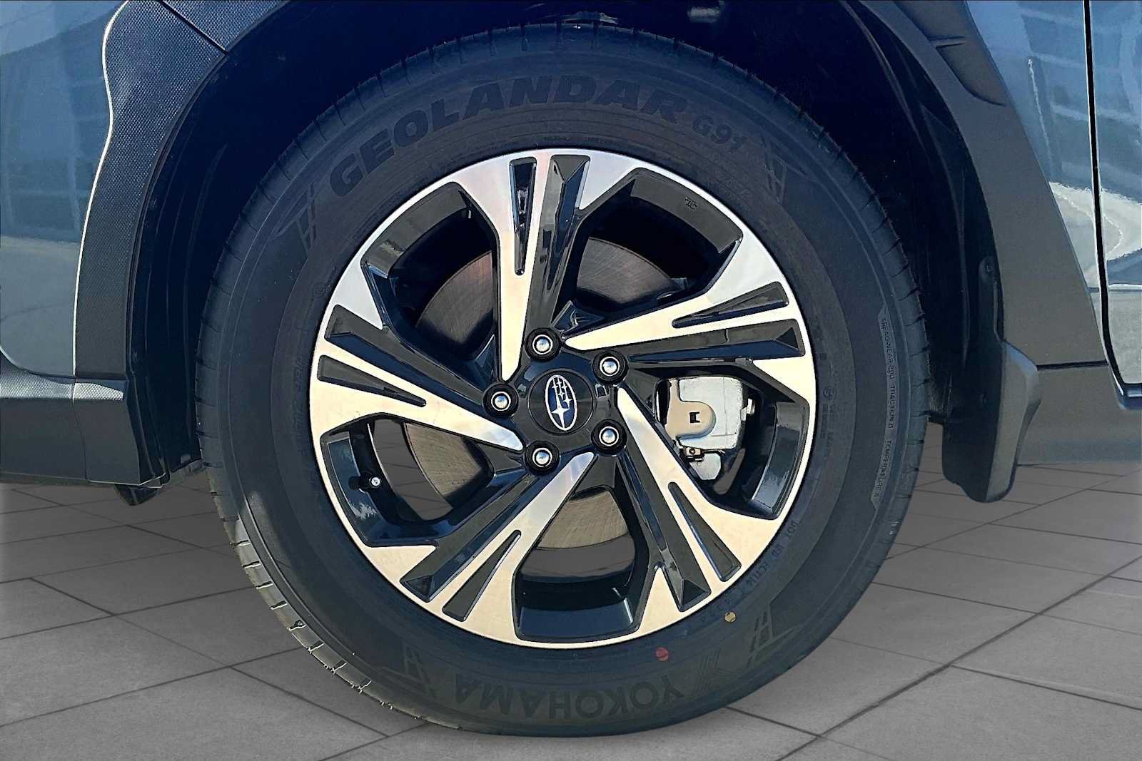 Used 2025 Subaru Crosstrek 2.5i Premium AWD/4WD image 13