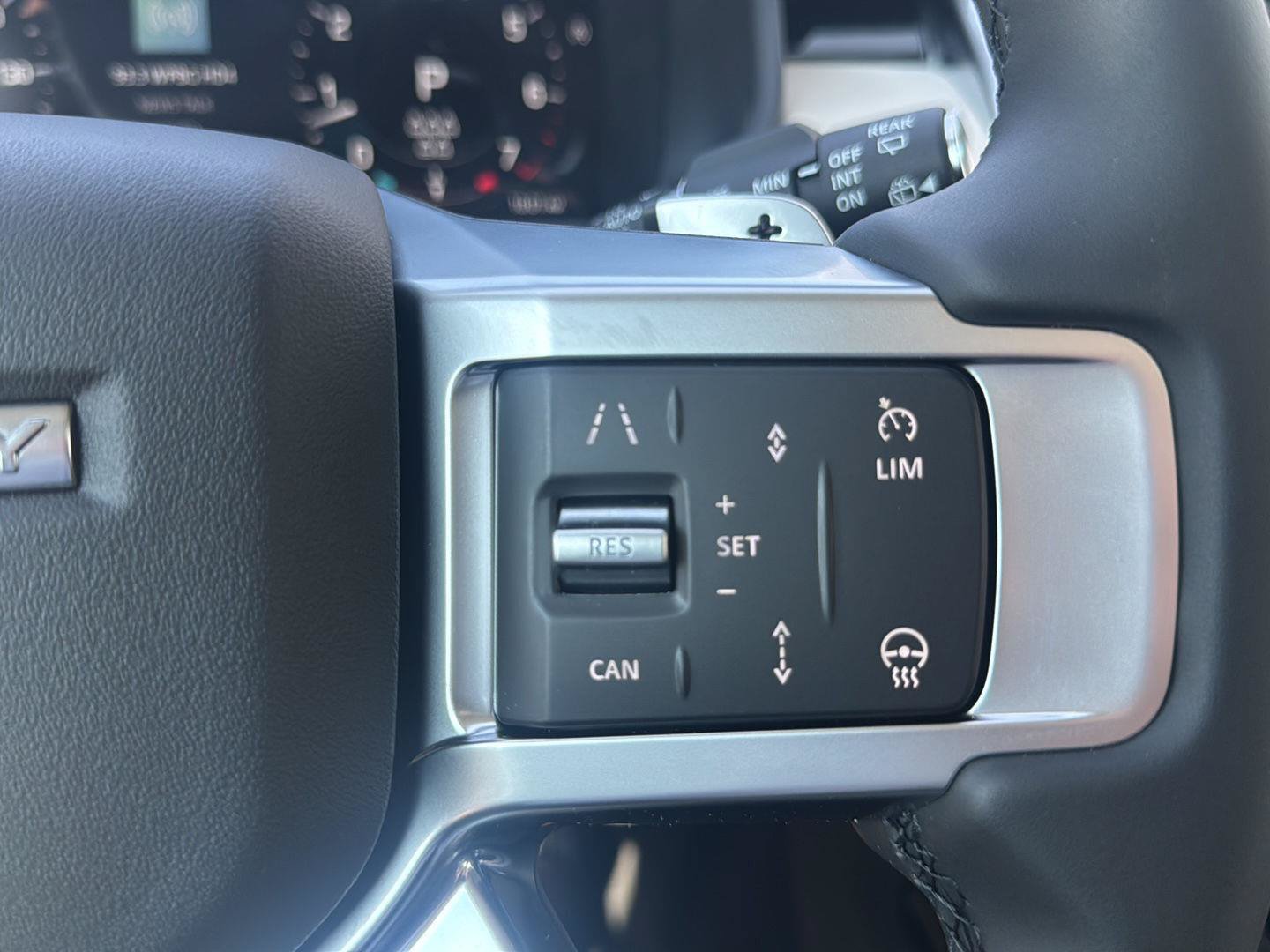 New 2026 Land Rover Discovery S AWD/4WD image 31