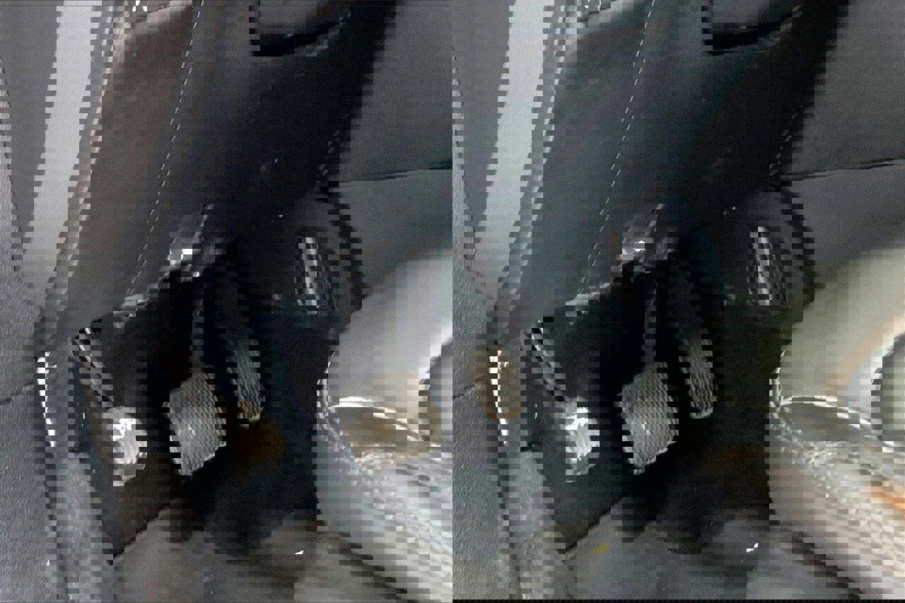 Used 2019 Ford Explorer XLT w/ Equipment Group 202A image 22