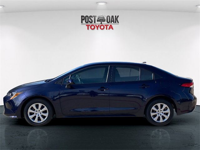Used 2025 Toyota Corolla LE image 4
