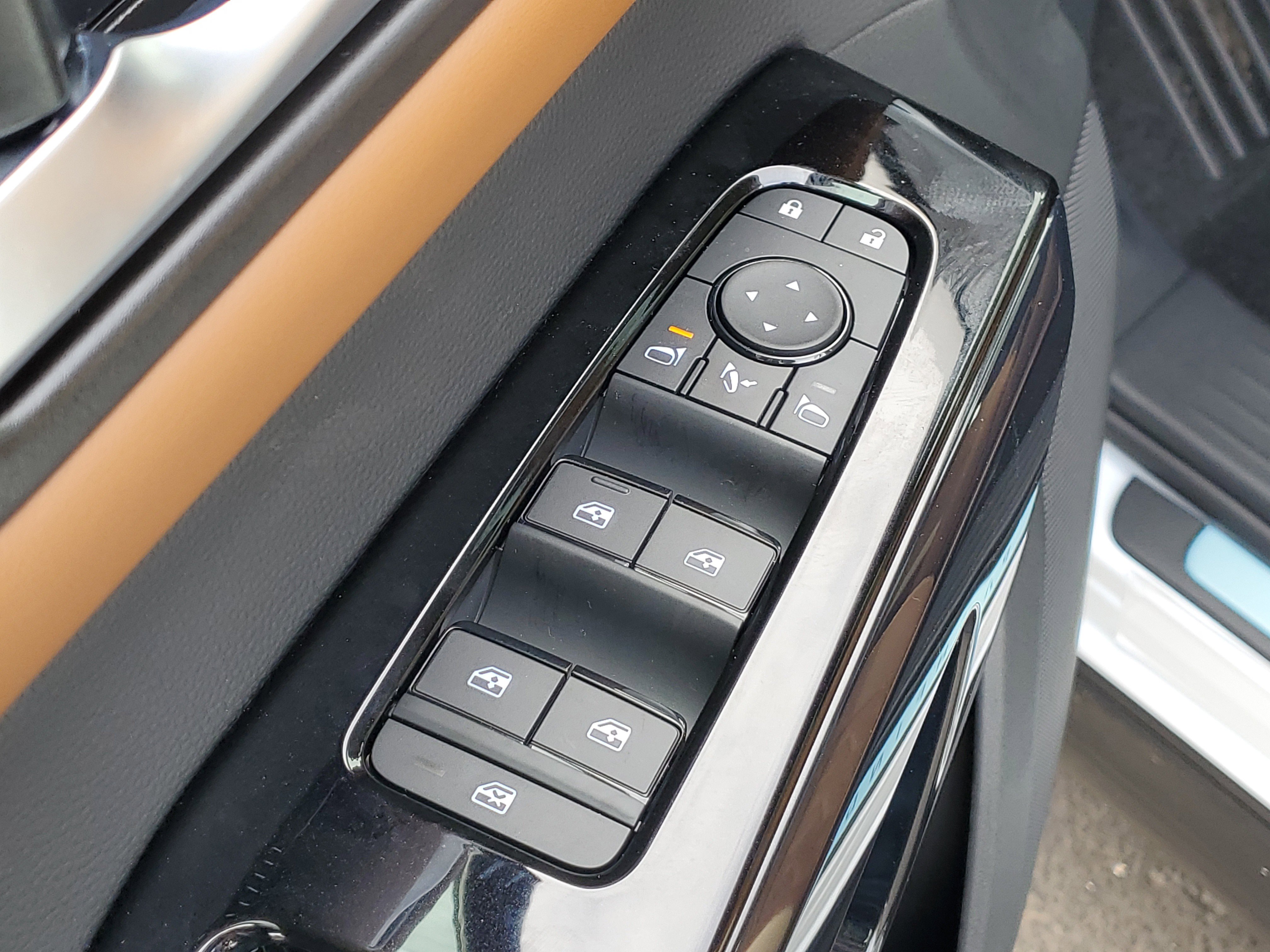 New 2026 Nissan Pathfinder Platinum image 23