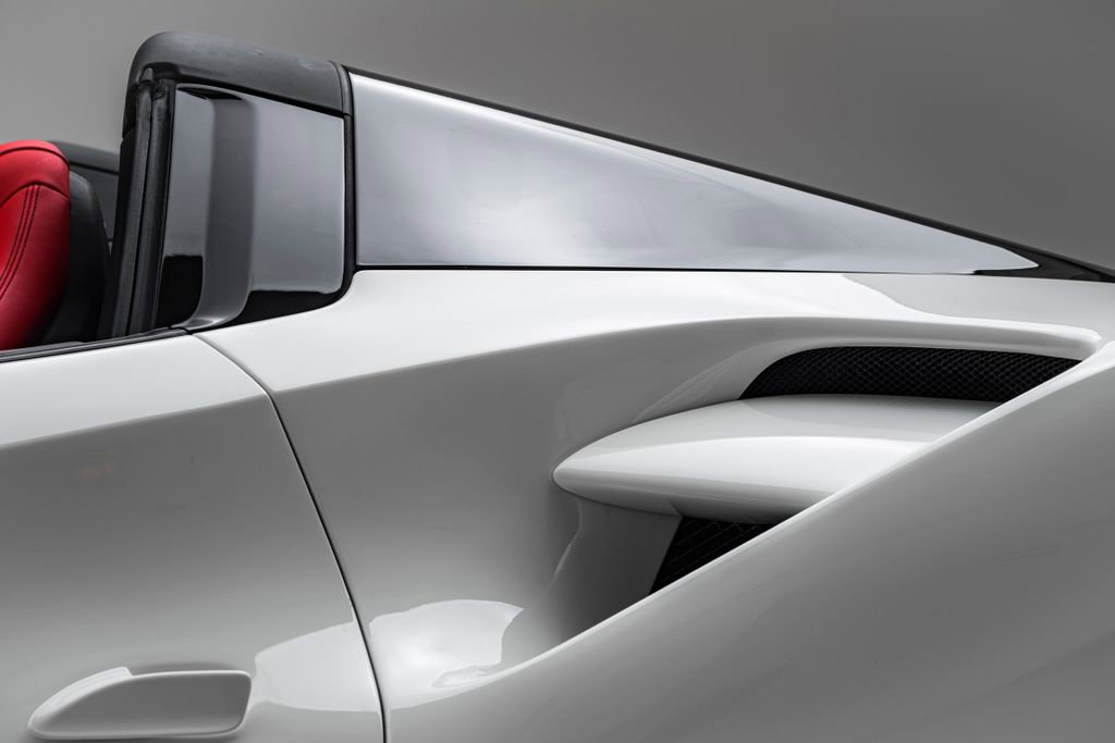 Used 2018 Ferrari 488 Spider Base image 29