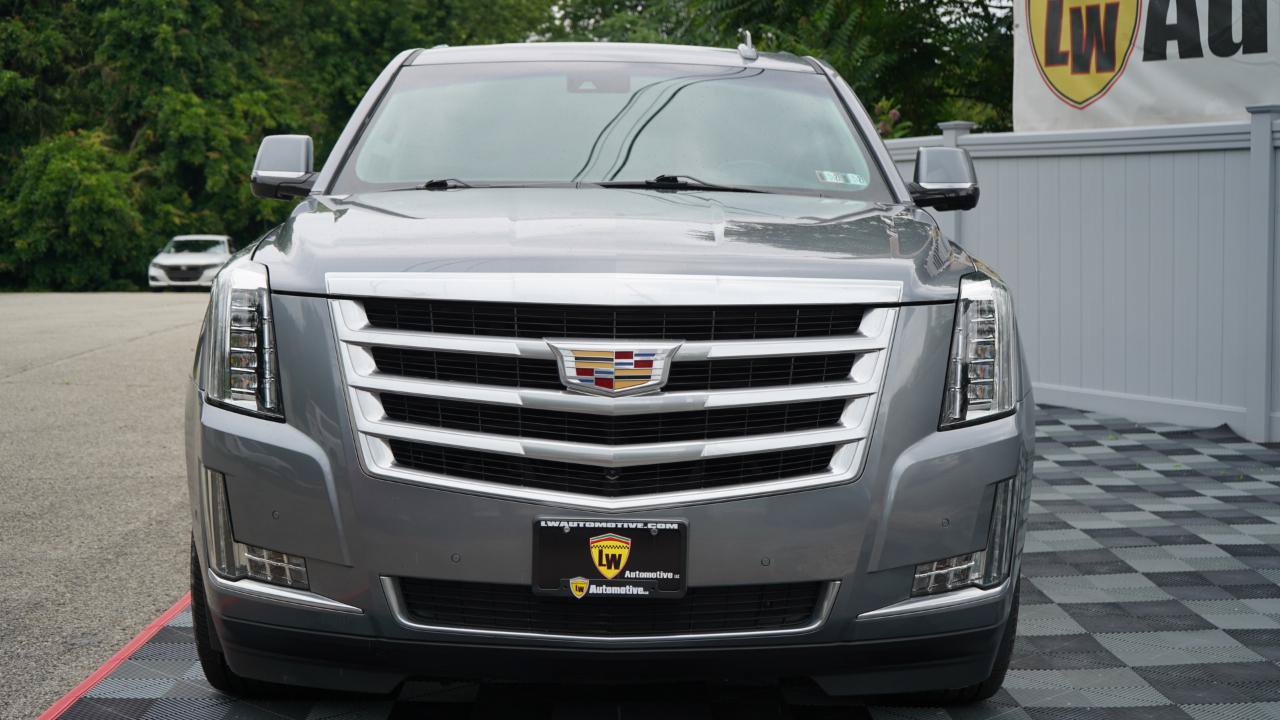Used 2019 Cadillac Escalade ESV Luxury AWD/4WD image 28