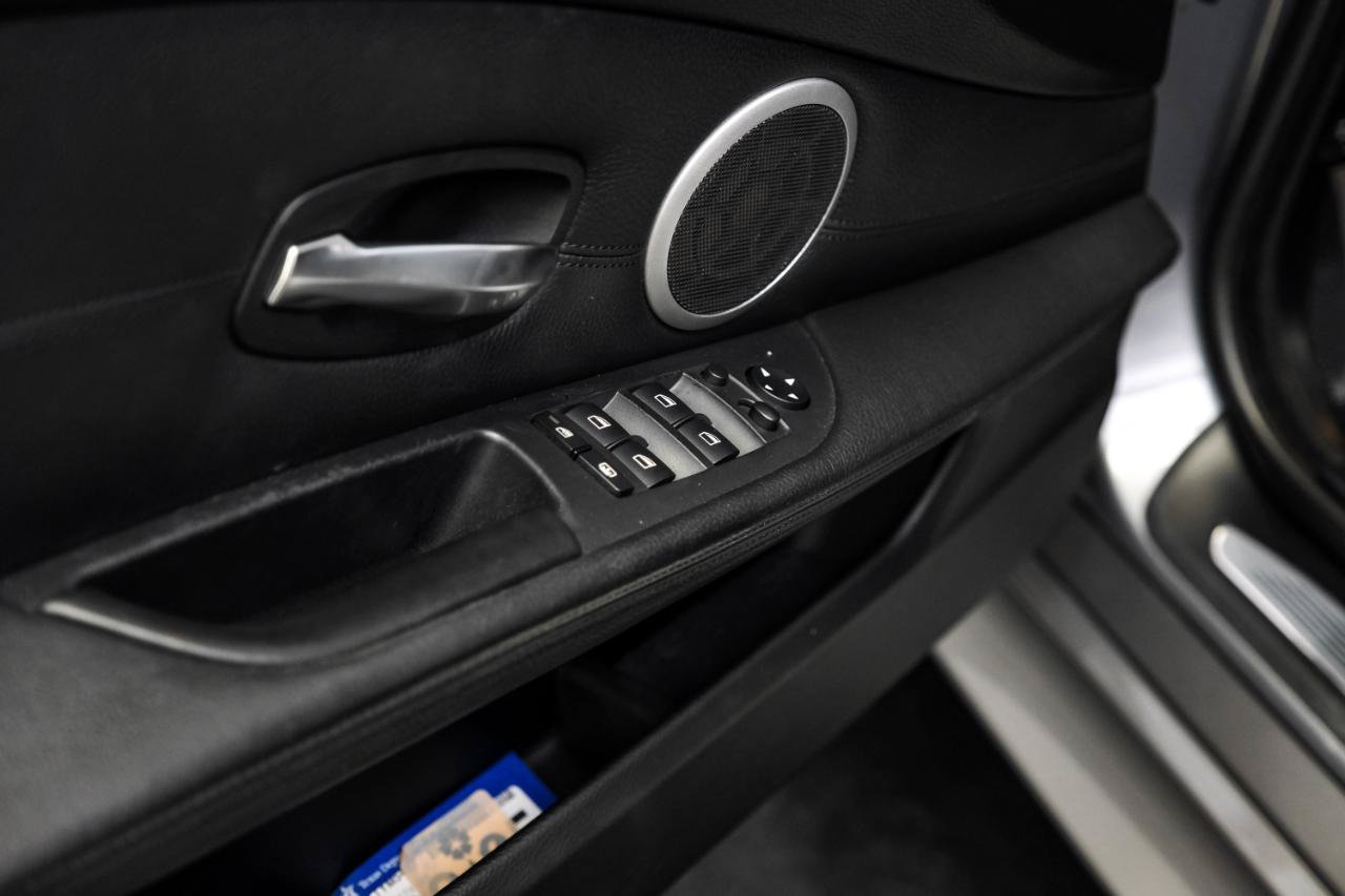 Used 2010 BMW M5 RWD image 38