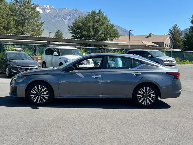 Used 2024 Nissan Altima 2.5 SV FWD image 8