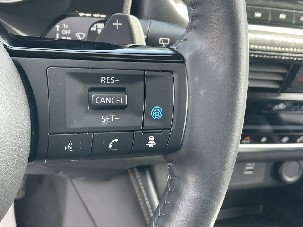 Used 2023 Nissan Rogue SL w/ SL Premium Package image 31