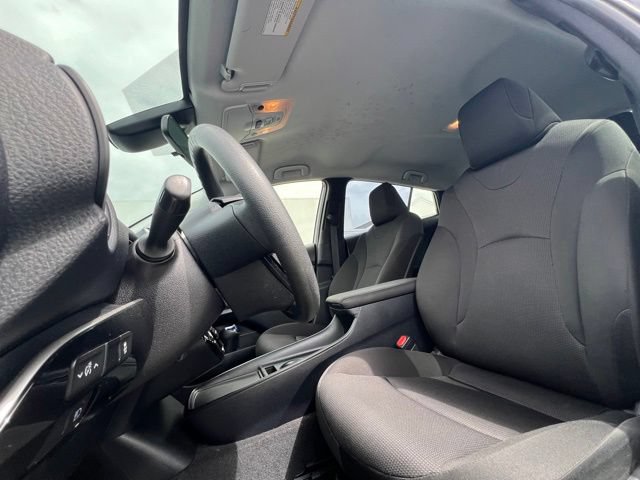 Used 2021 Toyota Prius L Eco w/ Carpet Mat Package (TMS) FWD image 17
