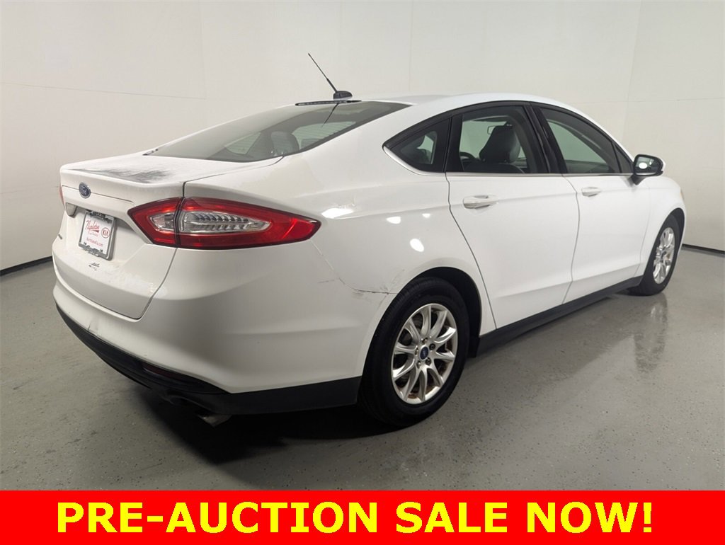 Used 2015 Ford Fusion S image 7
