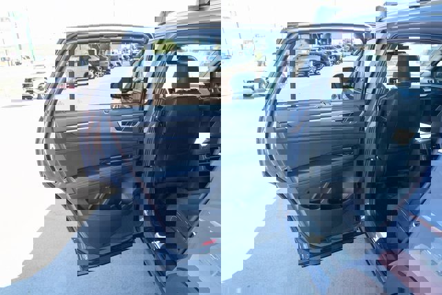 New 2026 Volkswagen Atlas Cross Sport SE image 12