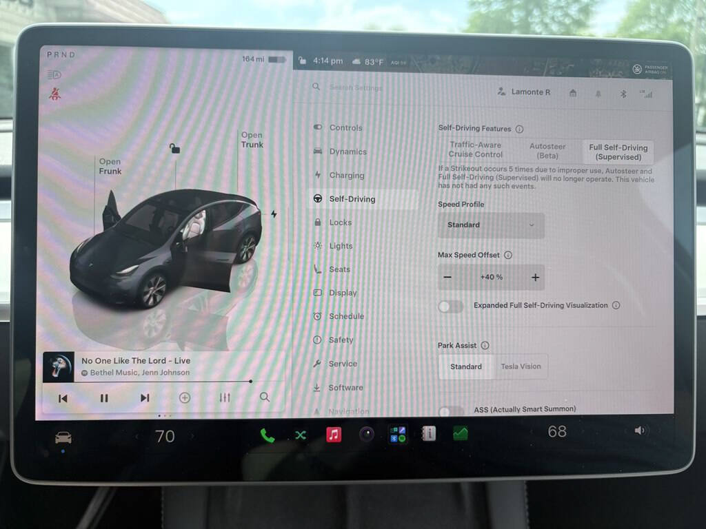 Used 2022 Tesla Model Y Long Range AWD/4WD image 25
