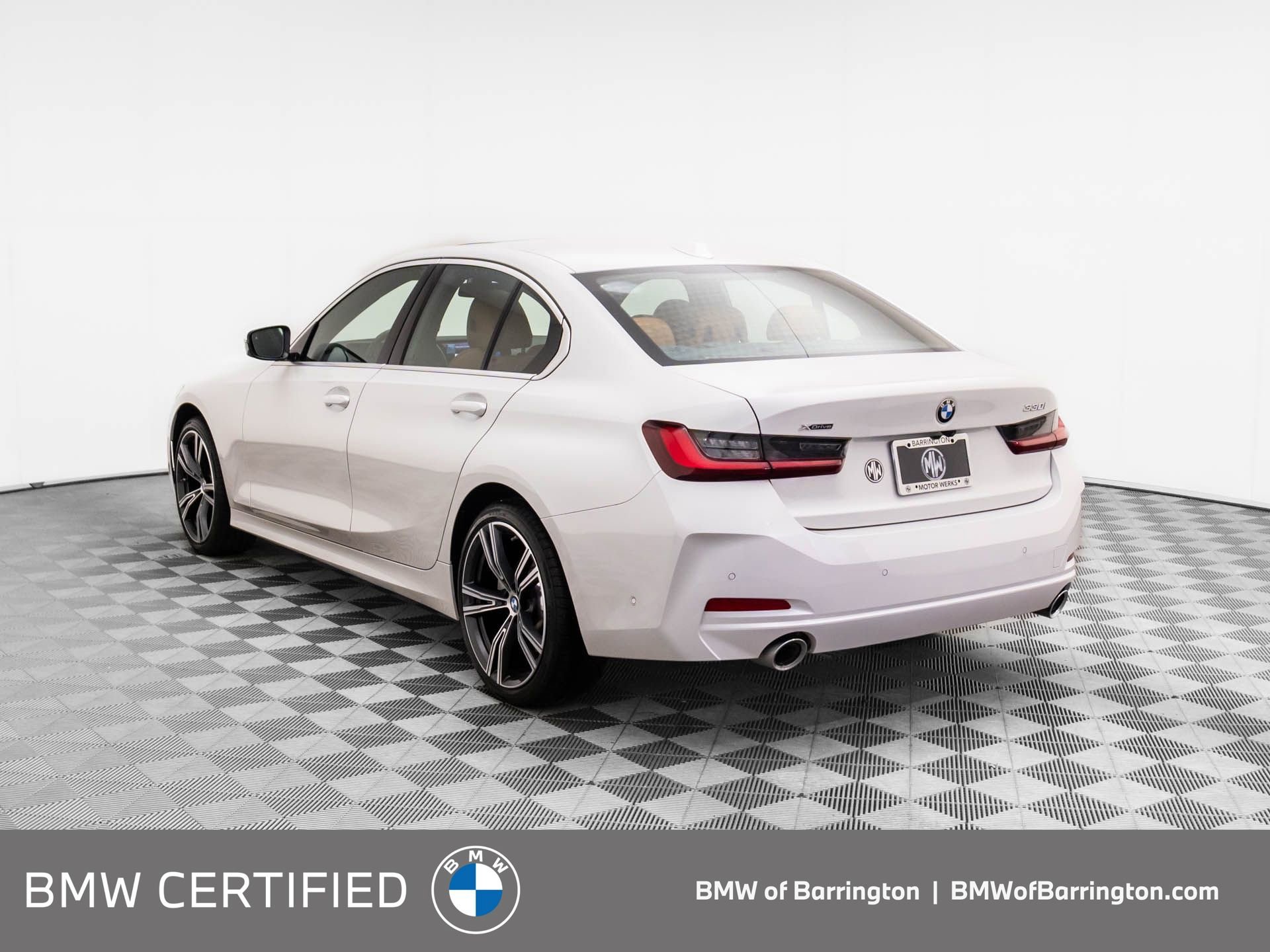Certified 2024 BMW 330i xDrive Sedan image 3