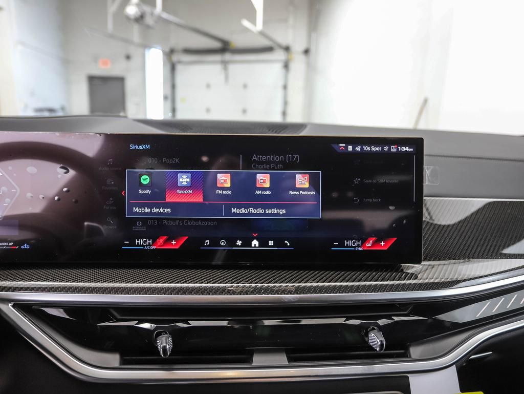 Used 2025 BMW X7 M60i image 16