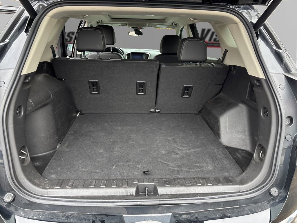 Used 2024 GMC Terrain Denali image 11