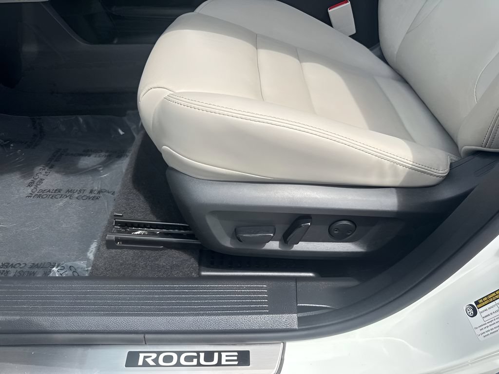 Used 2023 Nissan Rogue SL w/ SL Premium Package AWD/4WD image 10