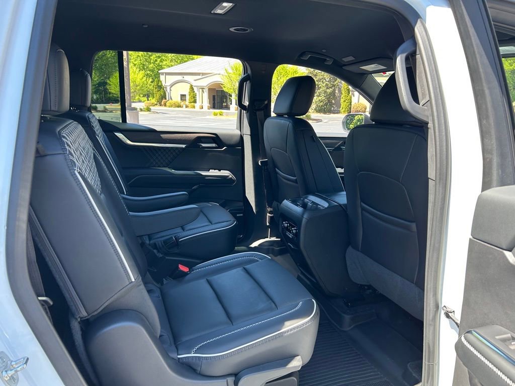Used 2025 GMC Acadia Denali image 48
