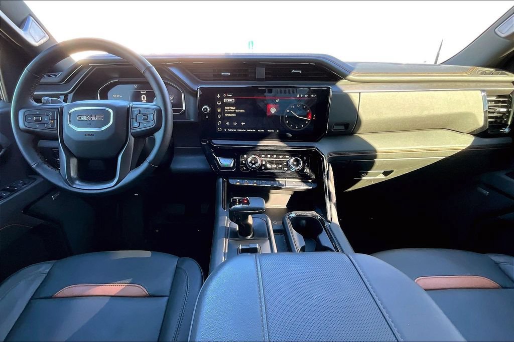 Used 2025 GMC Sierra 1500 AT4 w/ AT4 Premium Package AWD/4WD image 18