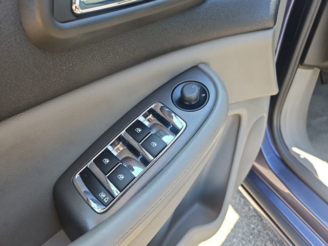 Used 2013 Chevrolet Malibu LS w/ Protection Package FWD image 11