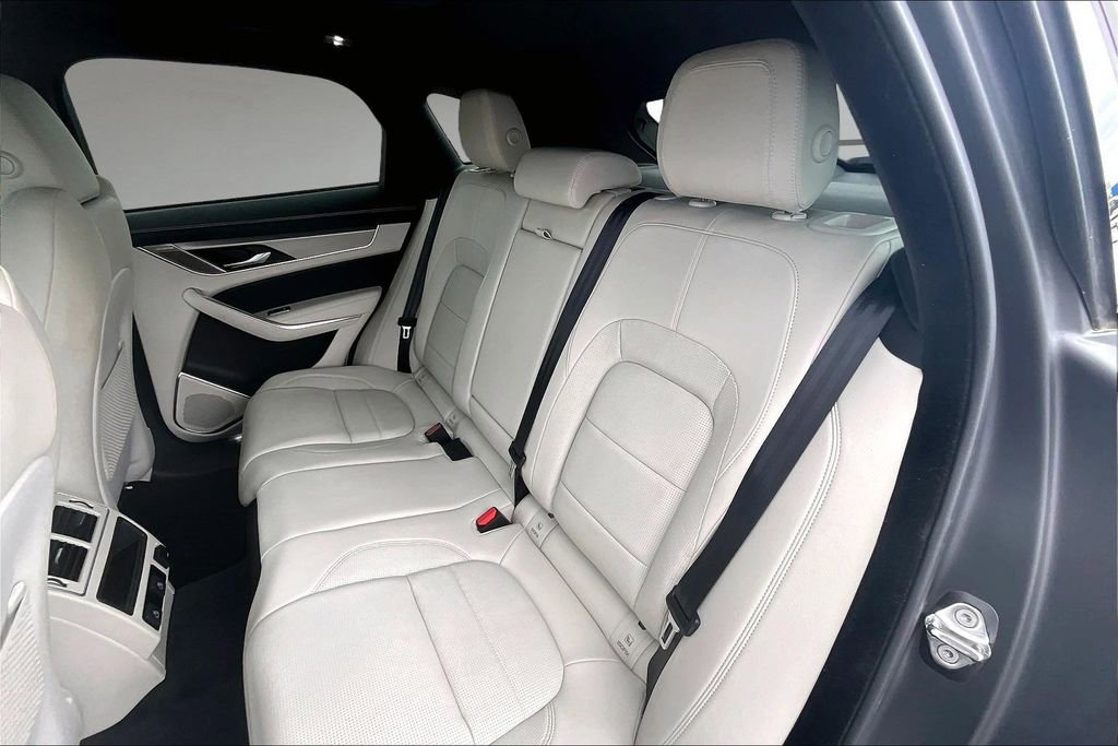 Used 2026 Jaguar F-PACE R-Dynamic S image 27