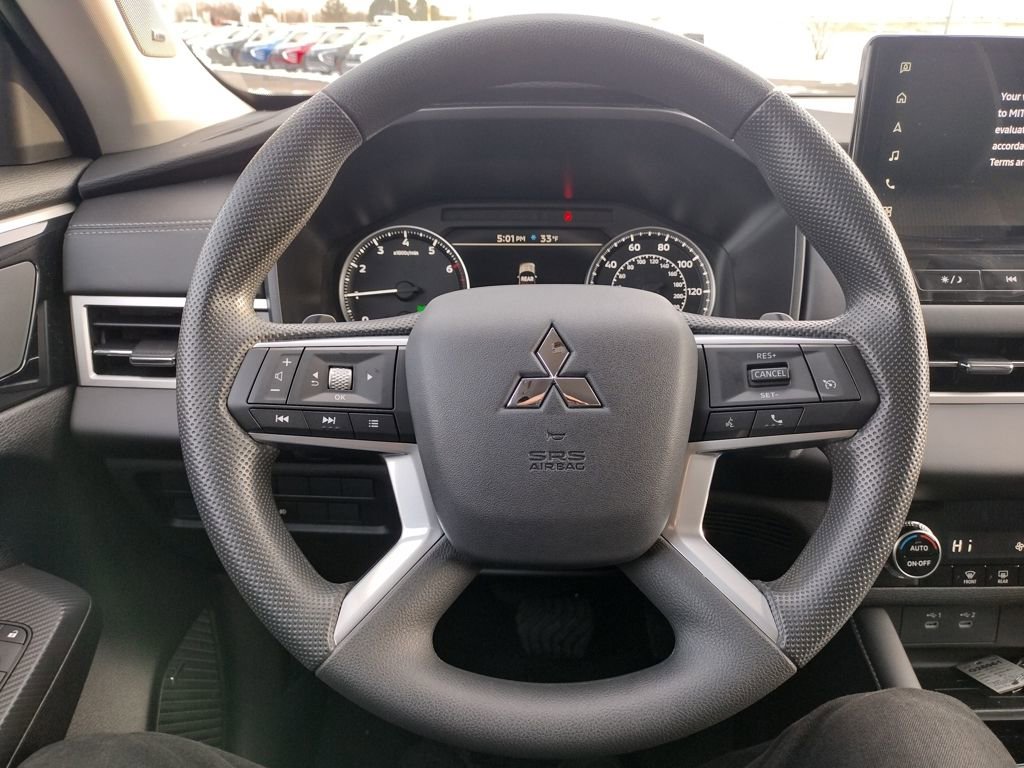 New 2026 Mitsubishi Outlander ES image 6