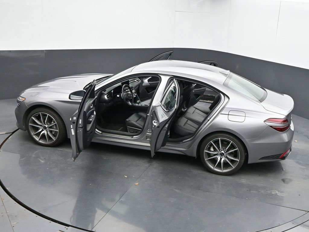 Used 2025 Genesis G70 2.5T image 59